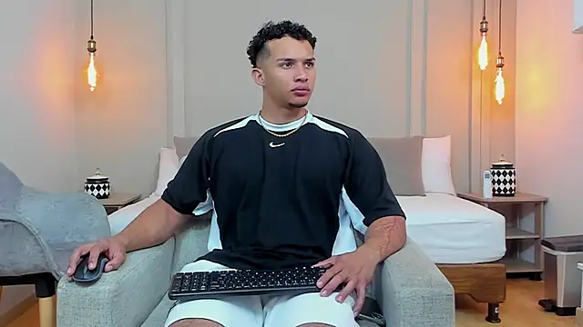 Snapshot of Dominick_star chatting on February 25, 4:57 am Dominick star online show from February 25, 4:57 am