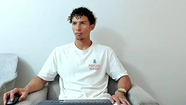 Snapshot of Dominick_star chatting on December 3, 2:56 am Dominick star online show from December 3, 2:56 am