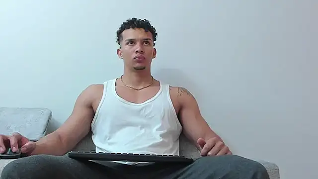 Snapshot of Dominick_star chatting on February 14, 4:58 am Dominick star online show from February 14, 4:58 am