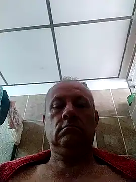 Snapshot of Escorpio66 chatting on February 6, 5:40 pm Escorpio66 online show from February 6, 5:40 pm