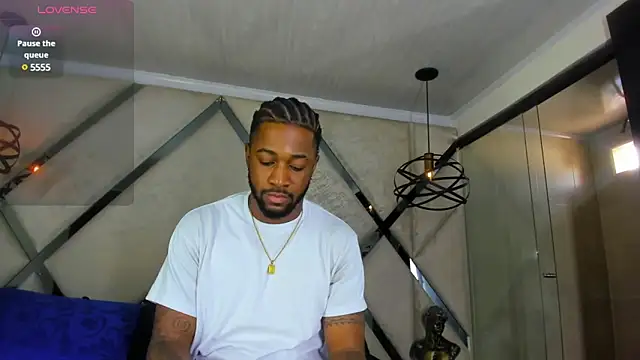 Drake Nassir4 online show from January 14, 4:40 pm