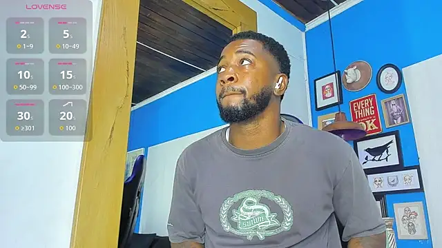 Drake Nassir4 online show from October 17, 8:46 pm