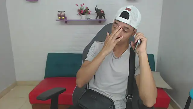 Snapshot of jose_sexycumm chatting on February 18, 7:10 pm jose sexycumm online show from February 18, 7:10 pm