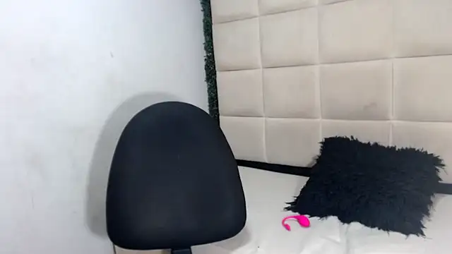Snapshot of jose_sexycumm chatting on January 6, 7:45 pm jose sexycumm online show from January 6, 7:45 pm