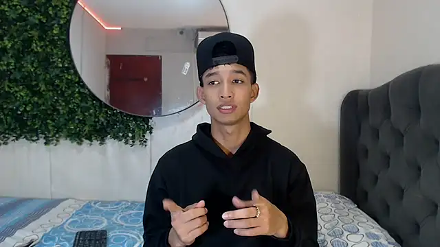 Snapshot of jose_sexycumm chatting on March 17, 7:15 pm jose sexycumm online show from March 17, 7:15 pm