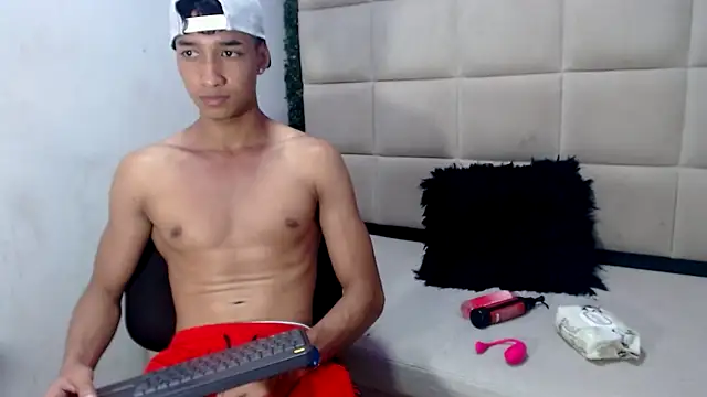 Snapshot of jose_sexycumm chatting on February 4, 8:17 pm jose sexycumm online show from February 4, 8:17 pm