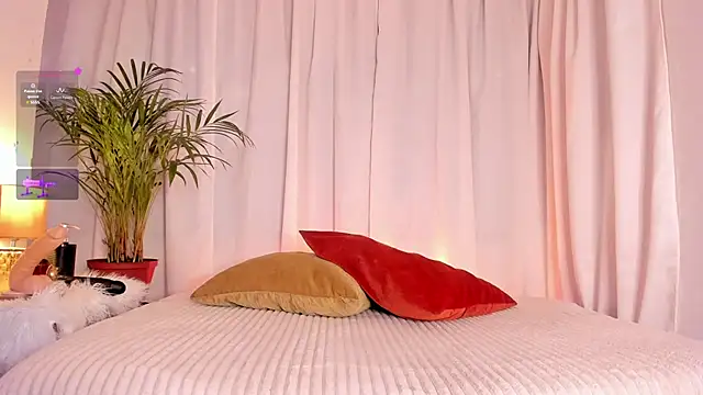 lion greey online show from February 24, 4:04 pm