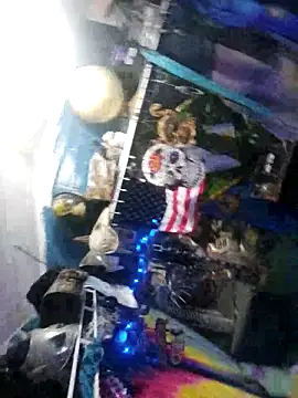 Snapshot of Boo-boo_kittyfux chatting on October 5, 10:41 am Boo-boo kittyfux online show from October 5, 10:41 am