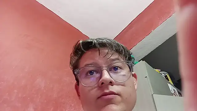 Romanjavierr online show from February 17, 3:11 pm