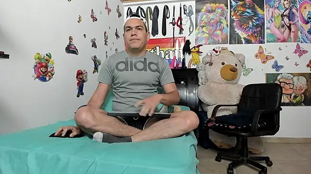 Snapshot of nathan_sanchez chatting on January 5, 10:10 am nathan sanchez online show from January 5, 10:10 am