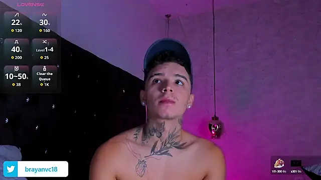 Snapshot of Ian_Castillo_ chatting on October 4, 11:48 am Ian Castillo online show from October 4, 11:48 am