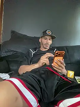 Chico Bellaco online show from April 28, 3:39 pm