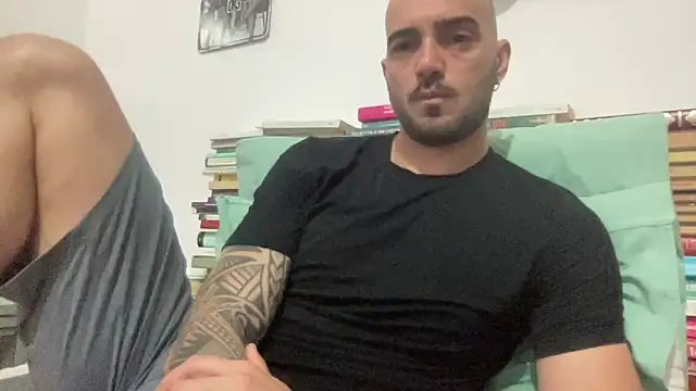 alessandromori91 online show from April 30, 8:49 pm