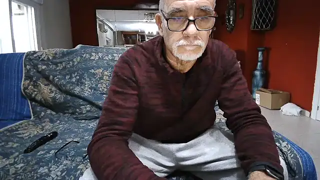 Snapshot of maduroguapo chatting on January 13, 5:12 pm maduroguapo online show from January 13, 5:12 pm