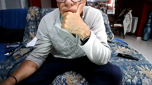 maduroguapo online show from November 10, 9:31 pm