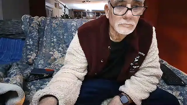 Snapshot of maduroguapo chatting on February 10, 10:40 pm maduroguapo online show from February 10, 10:40 pm
