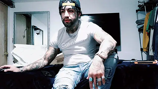 Azazelihornyasf online show from December 22, 9:34 pm