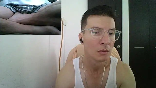 fieryloves online show from December 22, 2:06 pm