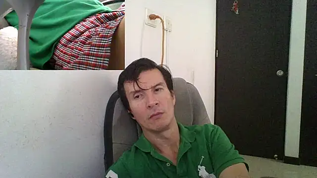 fieryloves online show from December 18, 4:28 pm
