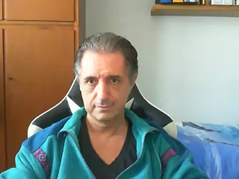 Snapshot of lliuk70mi chatting on March 2, 12:36 pm lliuk70mi online show from March 2, 12:36 pm