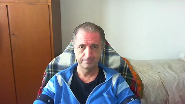 lliuk70mi online show from May 9, 2:07 pm