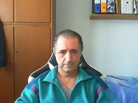 Snapshot of lliuk70mi chatting on March 17, 2:14 pm lliuk70mi online show from March 17, 2:14 pm