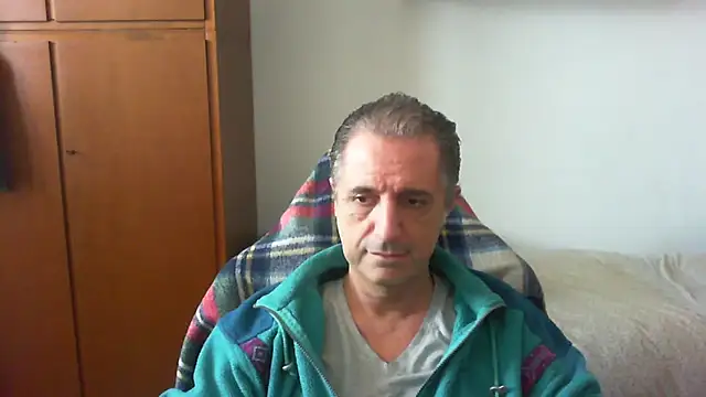 lliuk70mi online show from April 27, 2:35 pm