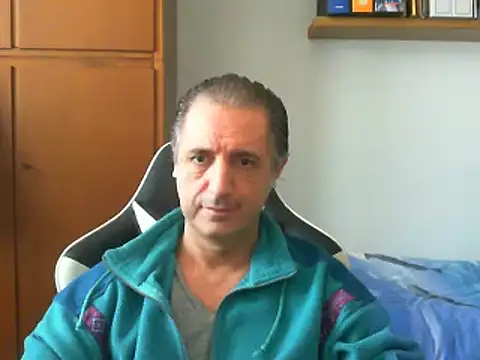Snapshot of lliuk70mi chatting on March 19, 1:29 pm lliuk70mi online show from March 19, 1:29 pm