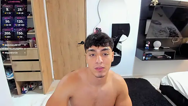 Snapshot of Cristhian_Evans chatting on September 26, 3:54 pm Cristhian Evans online show from September 26, 3:54 pm
