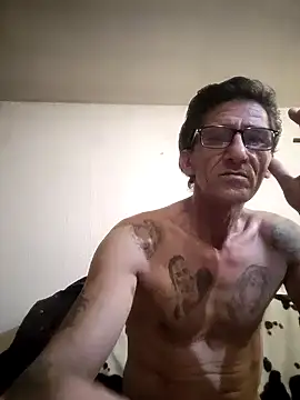 Snapshot of Zgodanilep chatting on February 6, 8:34 pm Zgodanilep online show from February 6, 8:34 pm