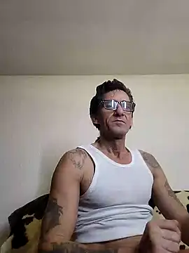 Snapshot of Zgodanilep chatting on January 12, 3:39 am Zgodanilep online show from January 12, 3:39 am