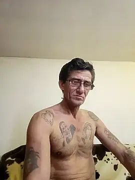 Snapshot of Zgodanilep chatting on January 12, 6:59 pm Zgodanilep online show from January 12, 6:59 pm