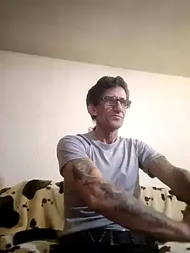Snapshot of Zgodanilep chatting on January 25, 9:04 pm Zgodanilep online show from January 25, 9:04 pm