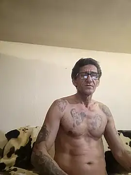 Snapshot of Zgodanilep chatting on February 4, 1:23 am Zgodanilep online show from February 4, 1:23 am