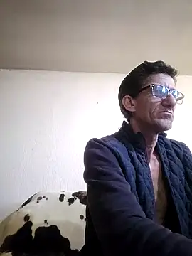 Snapshot of Zgodanilep chatting on February 7, 11:01 am Zgodanilep online show from February 7, 11:01 am