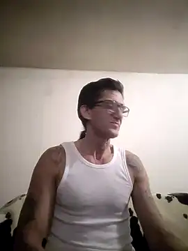 Snapshot of Zgodanilep chatting on December 21, 9:58 pm Zgodanilep online show from December 21, 9:58 pm