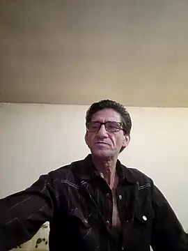 Snapshot of Zgodanilep chatting on February 6, 7:35 am Zgodanilep online show from February 6, 7:35 am