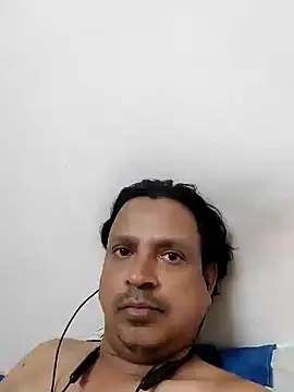 Snapshot of Raj1043 chatting on February 5, 10:51 am Raj1043 online show from February 5, 10:51 am