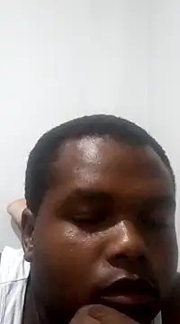 Snapshot of Tungela chatting on March 5, 8:33 pm Tungela online show from March 5, 8:33 pm