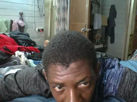 Snapshot of PELOVER chatting on October 5, 5:39 pm PELOVER online show from October 5, 5:39 pm