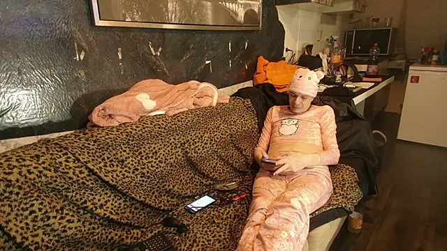 Doggyray44 online show from January 9, 6:35 pm