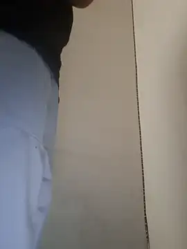 Snapshot of KeptupHack chatting on October 31, 1:29 am KeptupHack online show from October 31, 1:29 am