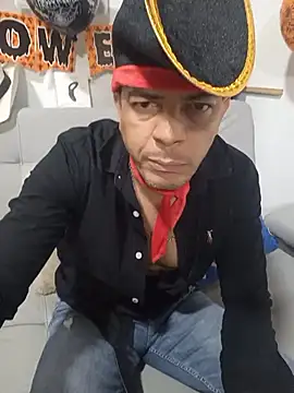 Snapshot of latinmartin73 chatting on October 26, 10:23 pm latinmartin73 online show from October 26, 10:23 pm