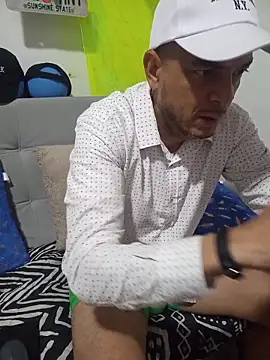 Snapshot of latinmartin73 chatting on October 14, 10:50 pm latinmartin73 online show from October 14, 10:50 pm