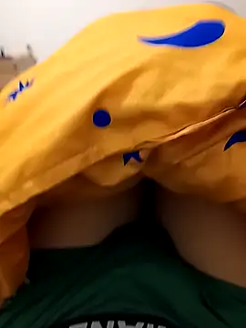 huzi518 online show from April 5, 3:52 pm