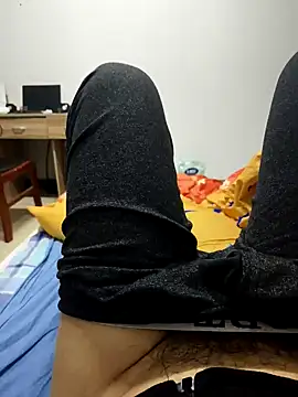 Snapshot of huzi518 chatting on March 14, 12:29 pm huzi518 online show from March 14, 12:29 pm