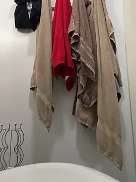 yododav28 online show from April 16, 5:18 am