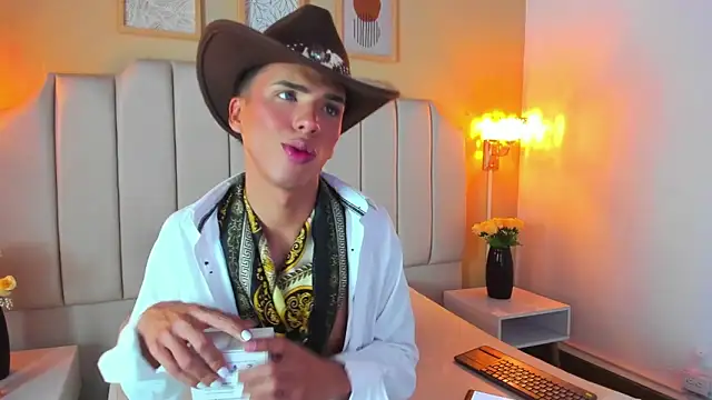 SEANTROYY online show from October 31, 10:02 pm