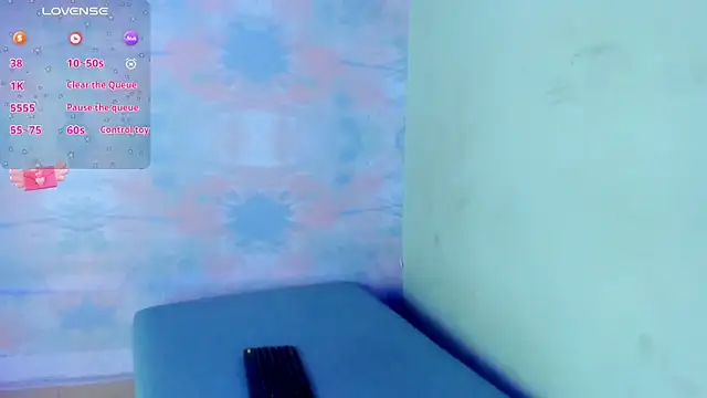 Snapshot of SEANTROYY chatting on January 18, 4:19 am SEANTROYY online show from January 18, 4:19 am