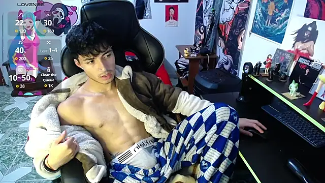 Snapshot of dylan_fun18 chatting on March 1, 6:26 am dylan fun18 online show from March 1, 6:26 am